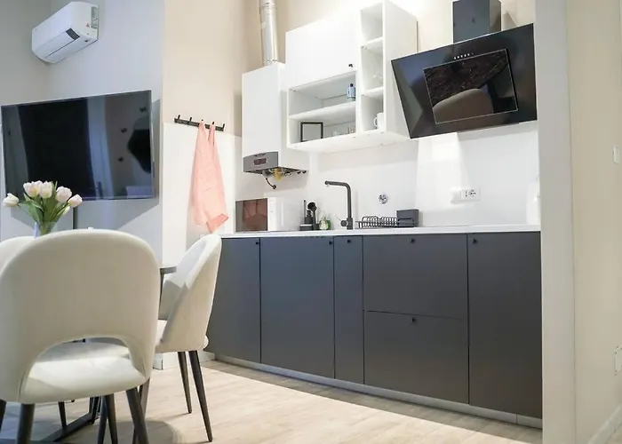Casa Anna - Spacious In Center And Porta Nuova Station Turin